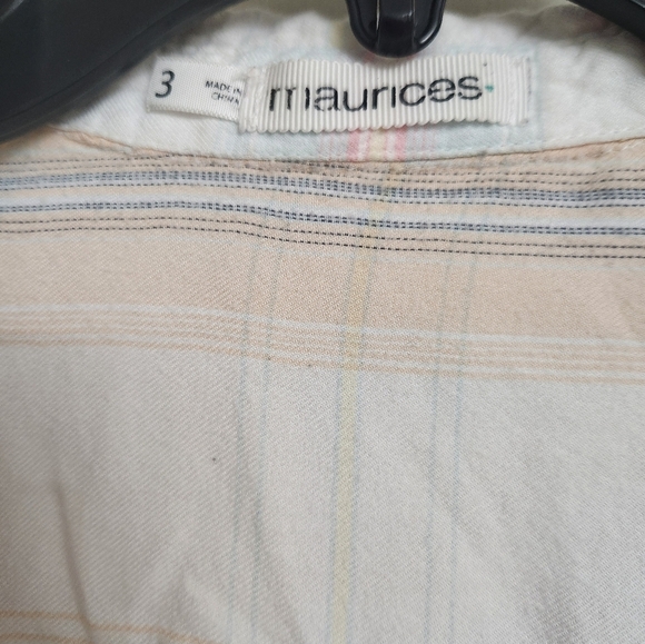 Maurices Sz 3 Plaid Button-Up Shirt - Picture 6 of 9